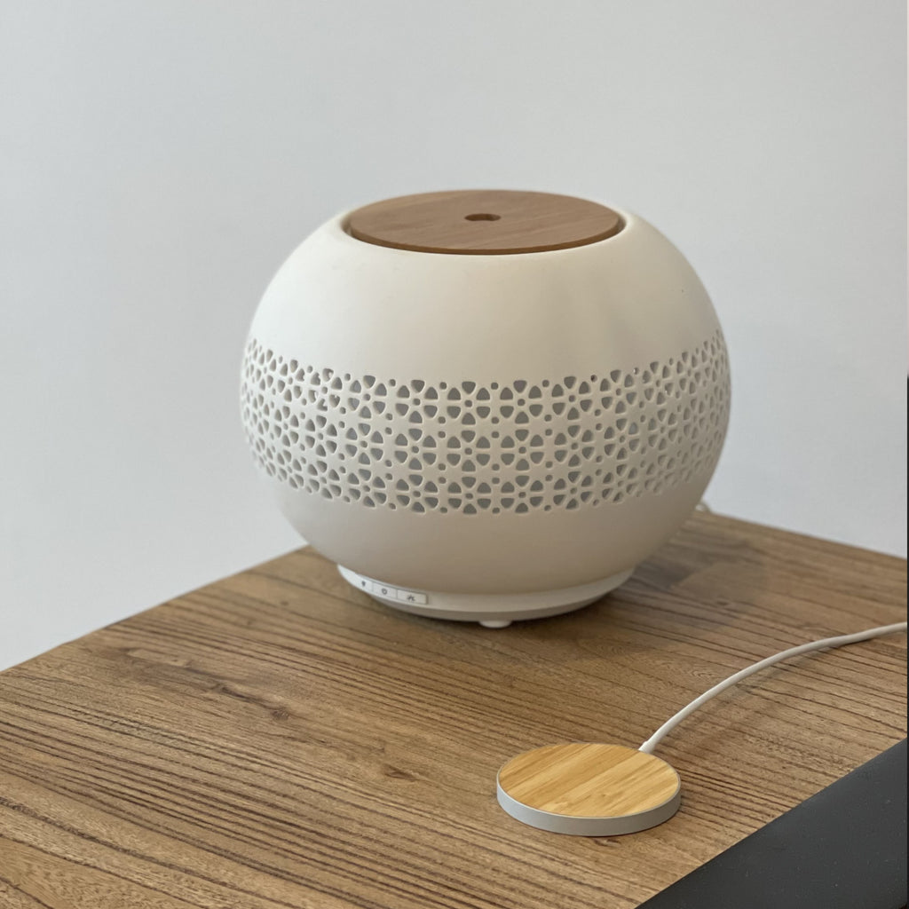 MAGLuxe Magnetic Wireless Charger - Bamboo
